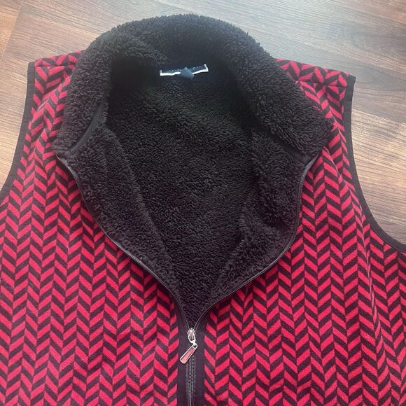 Karen Scott Fleece Vest 1X Herringbone Red Black Full Zip Pockets Christmas - Picture 5 of 8
